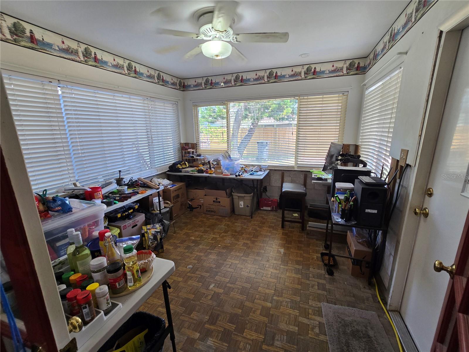 Image 12 of 41 For 315 Shore Drive E