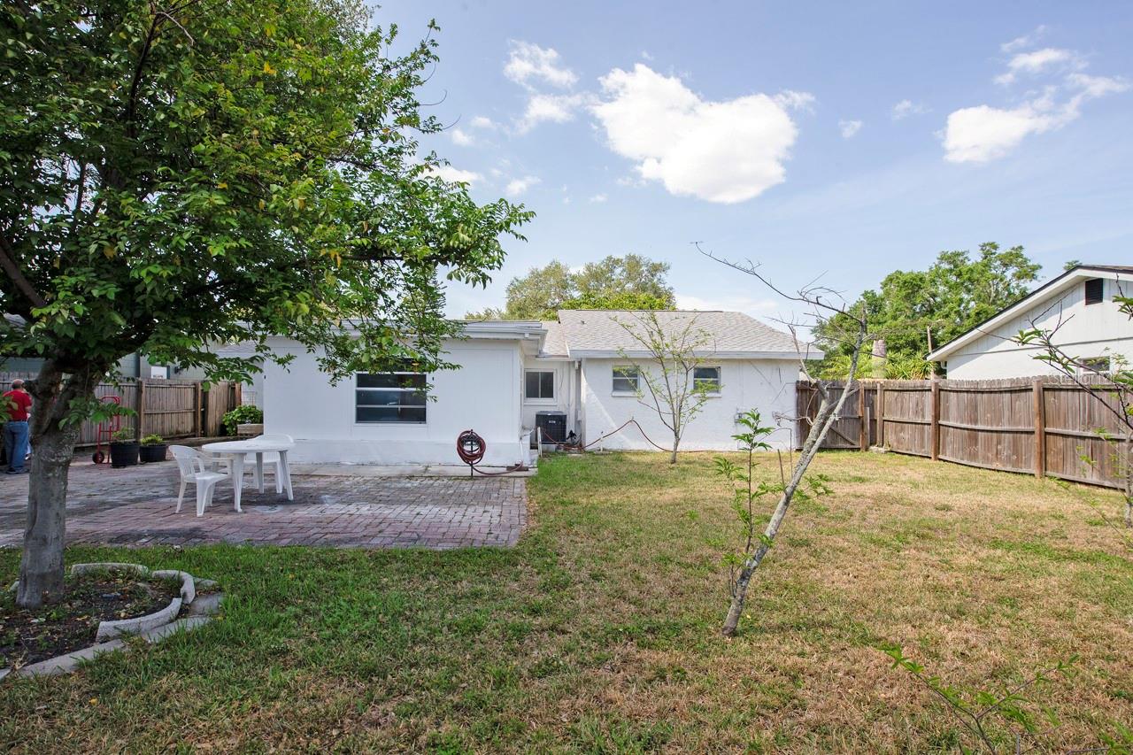 Image 37 of 46 For 9118 108th Avenue