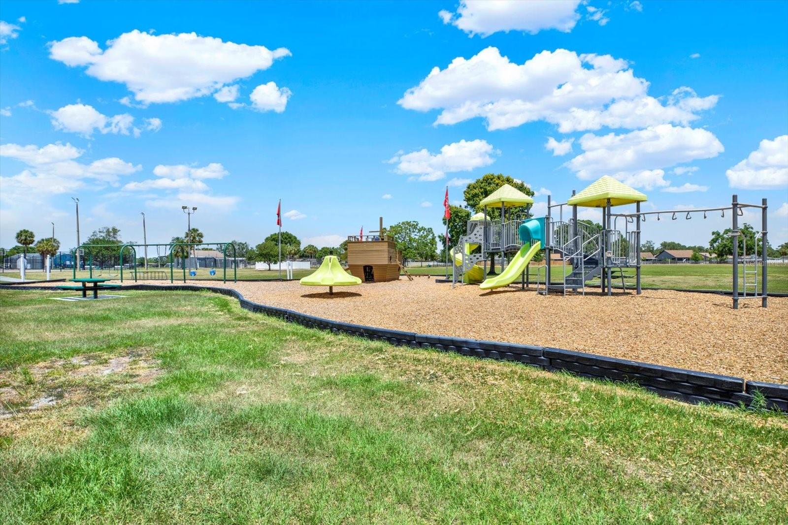 Listing photo id 27 for 5137 Springwood Drive