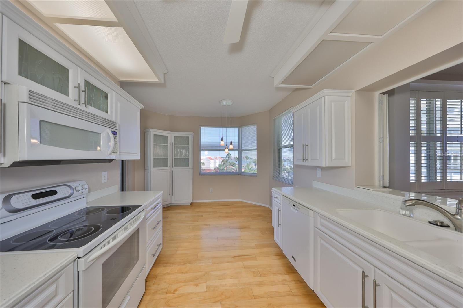 Image 12 of 59 For 7882 Sailboat Key Boulevard S 401