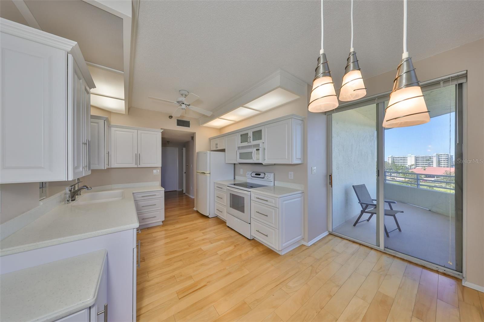 Image 15 of 59 For 7882 Sailboat Key Boulevard S 401