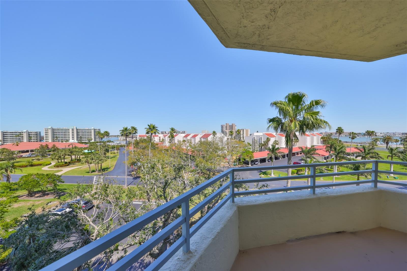Image 21 of 59 For 7882 Sailboat Key Boulevard S 401