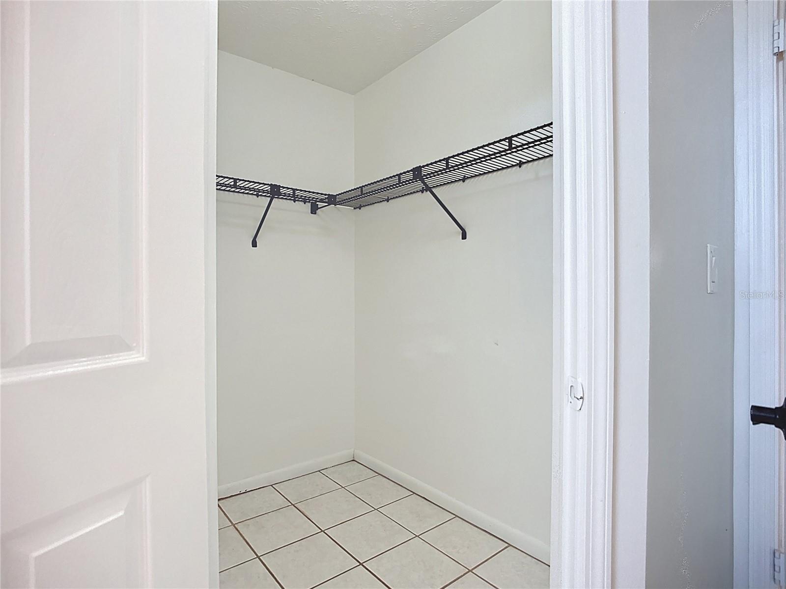 Listing photo id 15 for 1005 Cameo Crest Lane