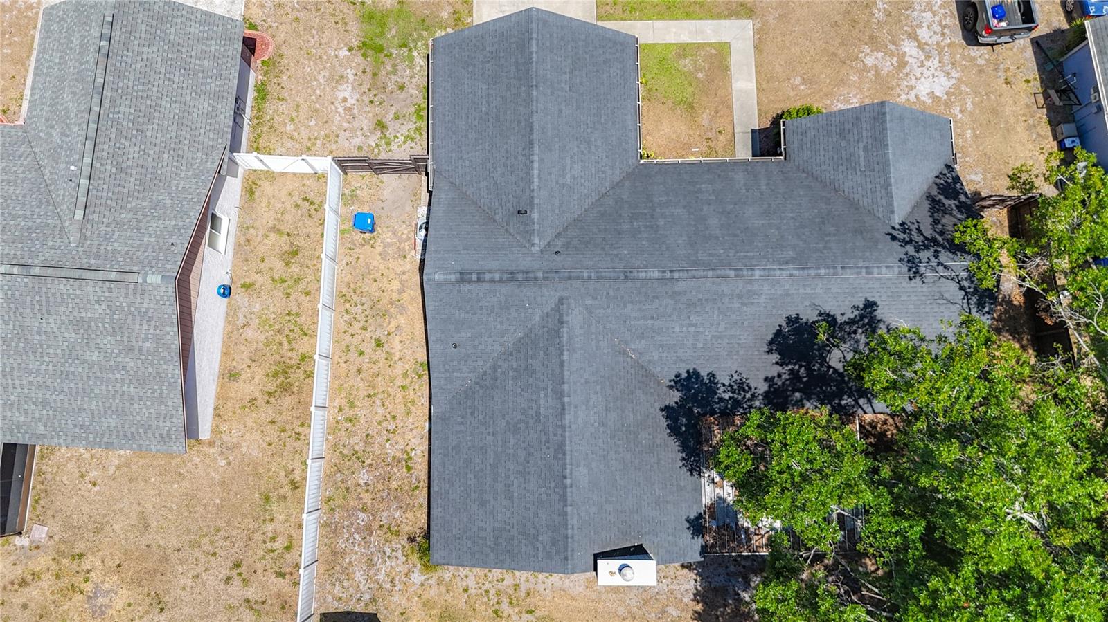 Listing photo id 42 for 1005 Cameo Crest Lane
