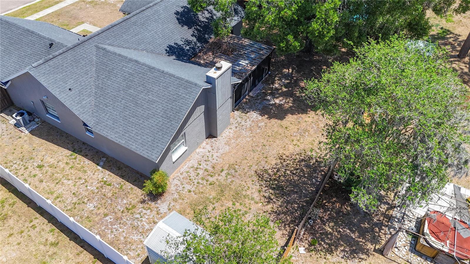 Listing photo id 45 for 1005 Cameo Crest Lane