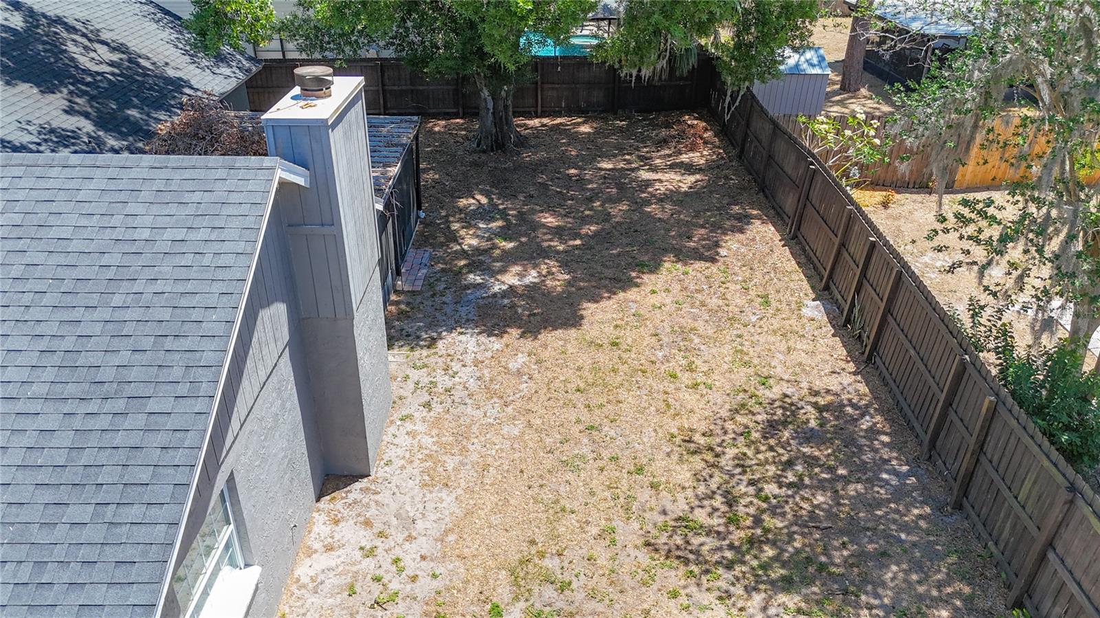 Listing photo id 46 for 1005 Cameo Crest Lane