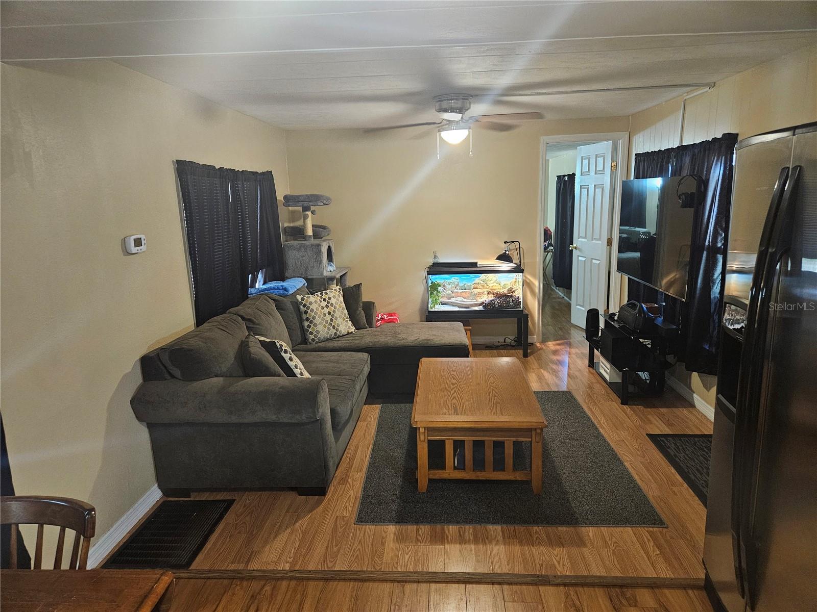 Image 4 of 25 For 3684 Ridgecrest Court