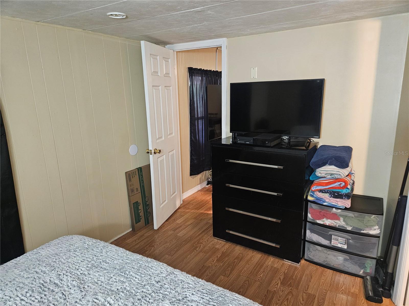 Image 9 of 25 For 3684 Ridgecrest Court