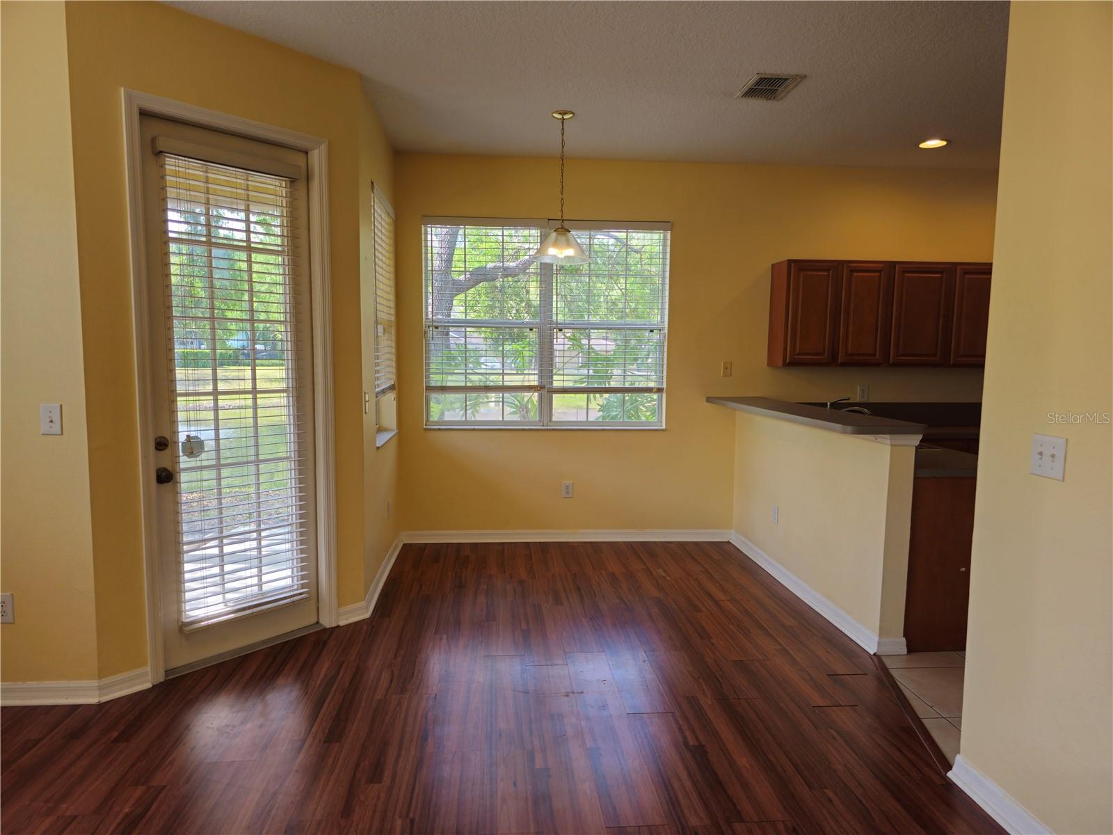Image 14 of 49 For 8133 Stone Path Way