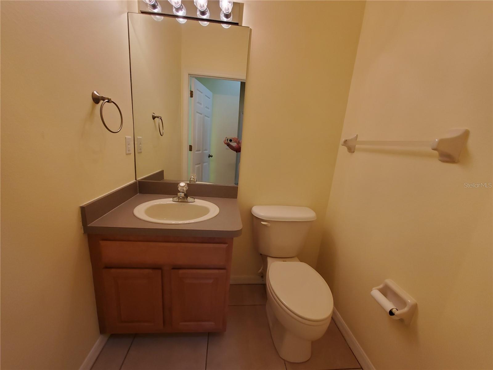 Image 23 of 49 For 8133 Stone Path Way