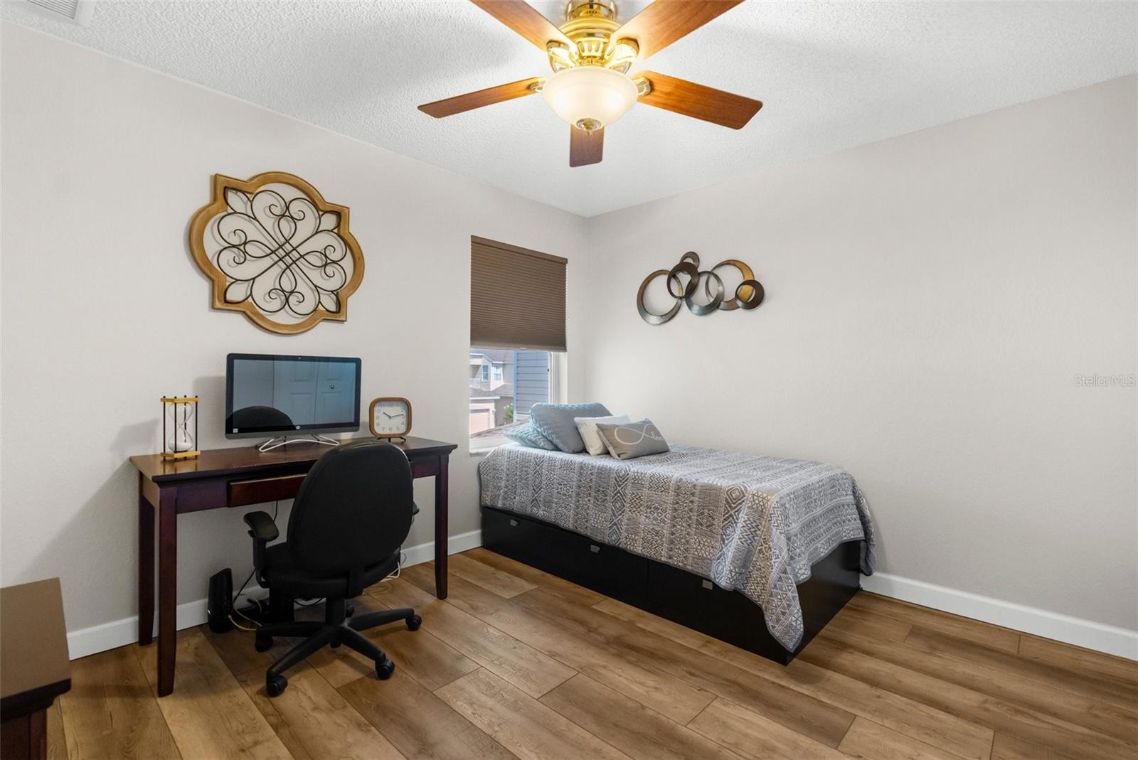 Image 24 of 36 For 1050 Starkey Road 2205