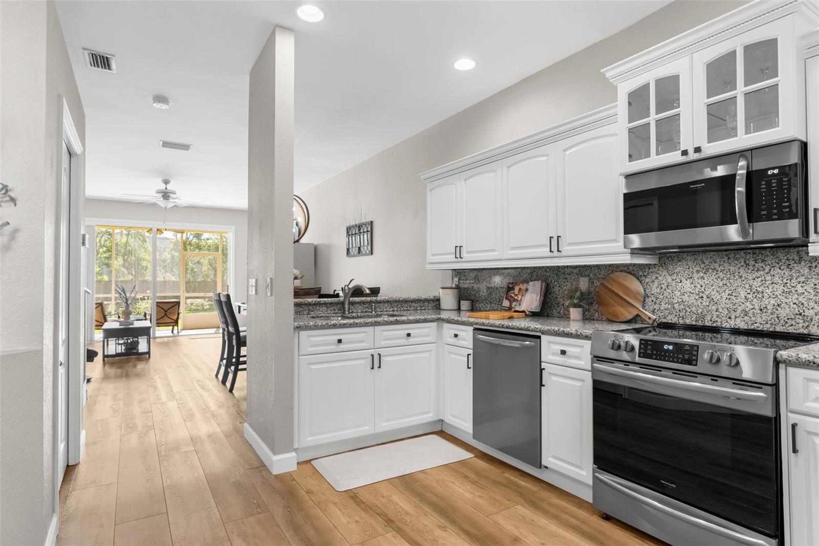 Image 4 of 36 For 1050 Starkey Road 2205