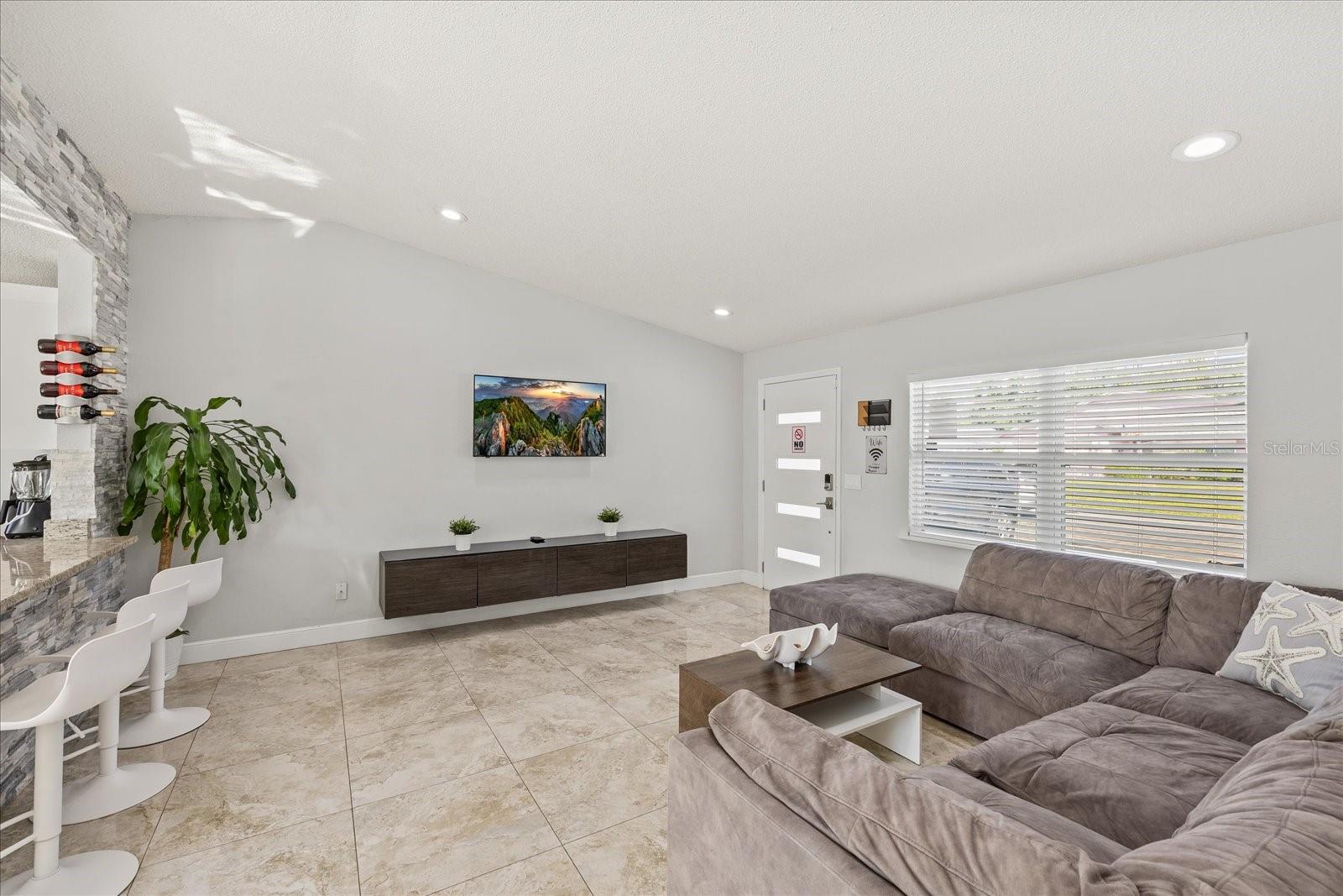 Image 11 of 35 For 6428 Moss Way