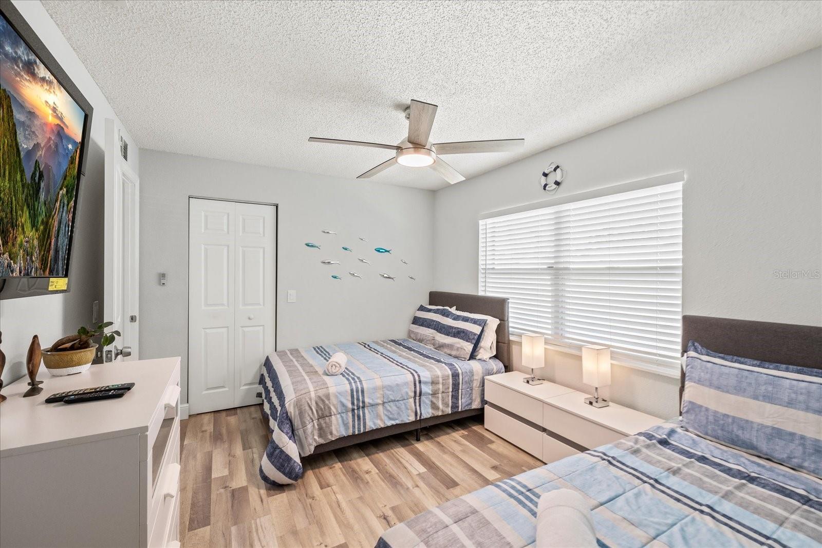 Image 22 of 35 For 6428 Moss Way