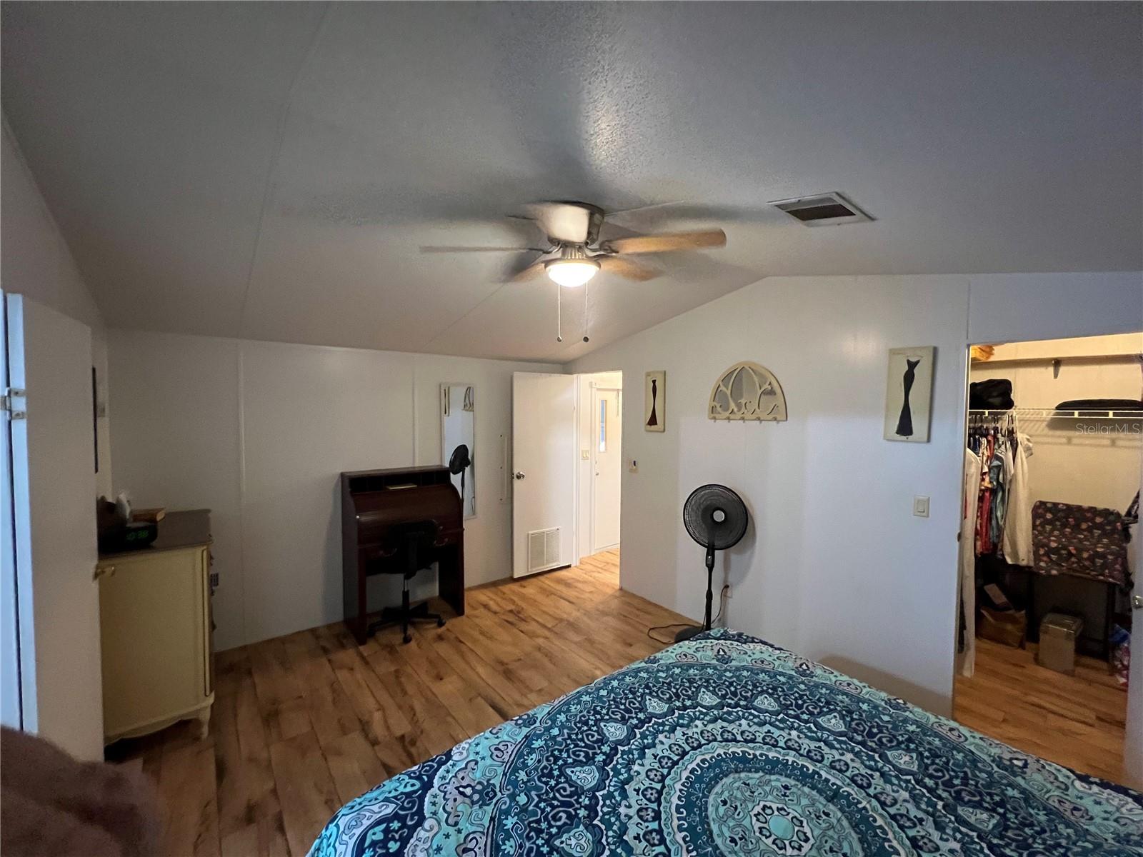 Image 21 of 35 For 12201 Bonanza Drive