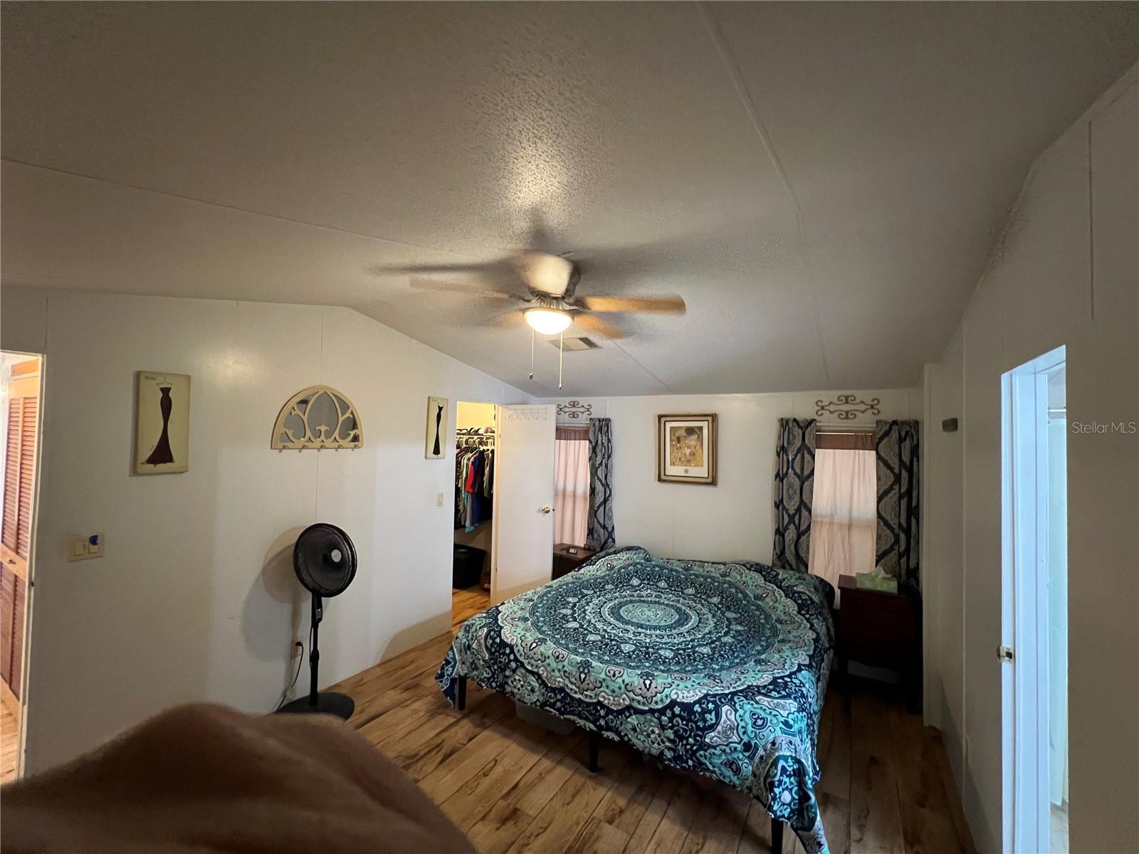 Image 23 of 35 For 12201 Bonanza Drive
