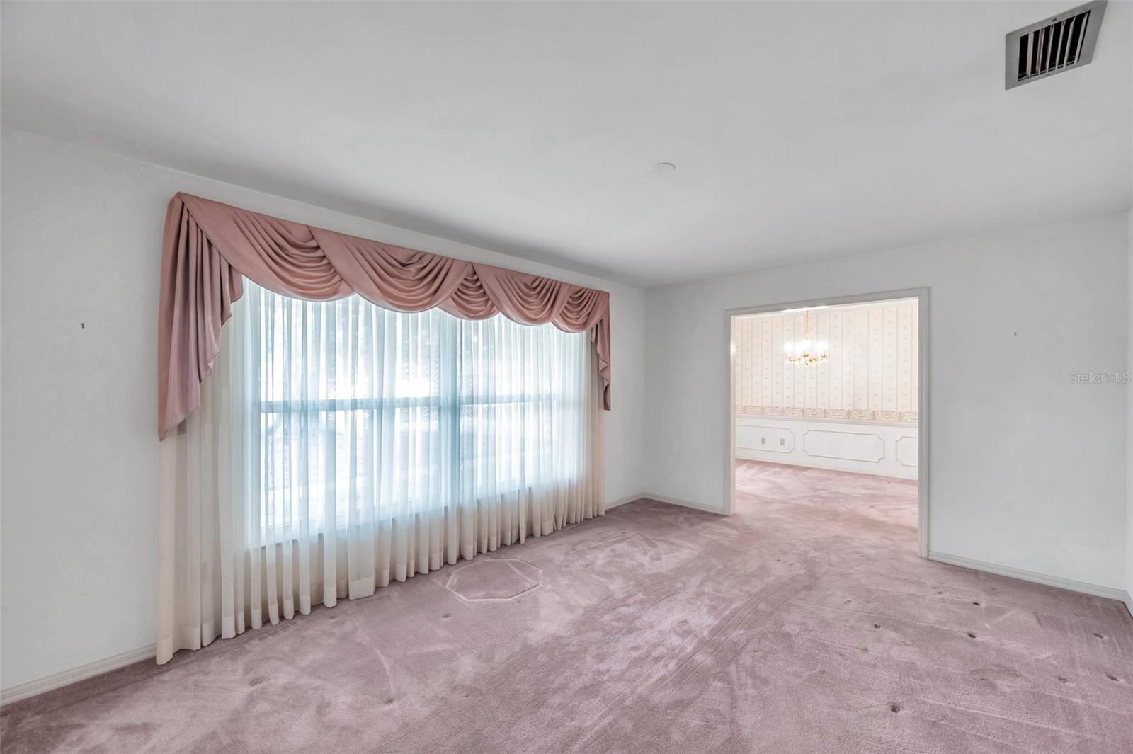 Image 3 of 37 For 111 Anglewood Drive