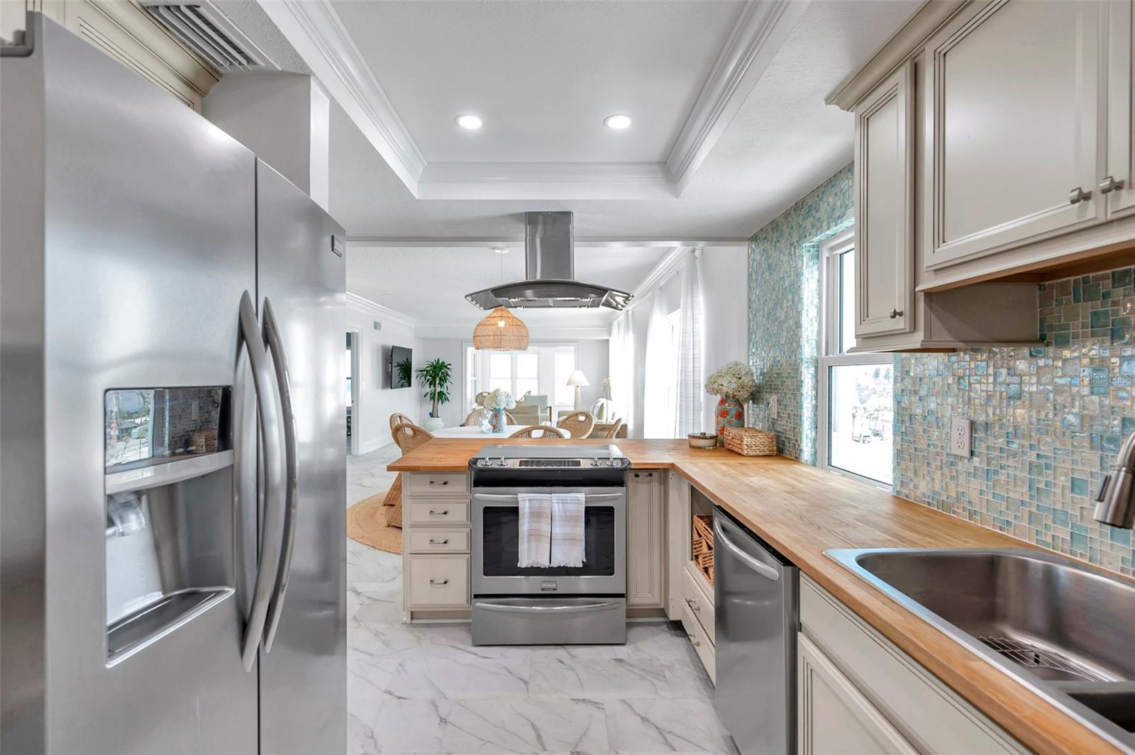 Image 13 of 63 For 4950 Gulf Boulevard 509