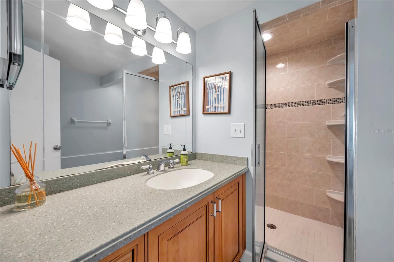Image 30 of 63 For 4950 Gulf Boulevard 509