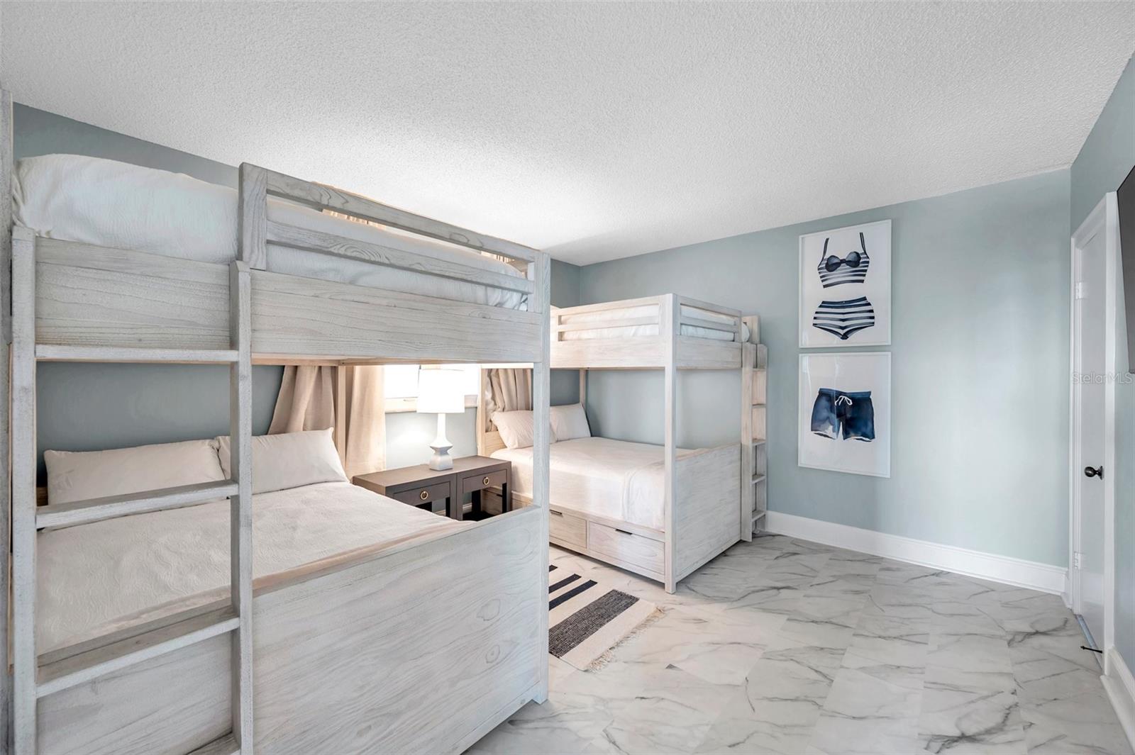 Image 36 of 63 For 4950 Gulf Boulevard 509