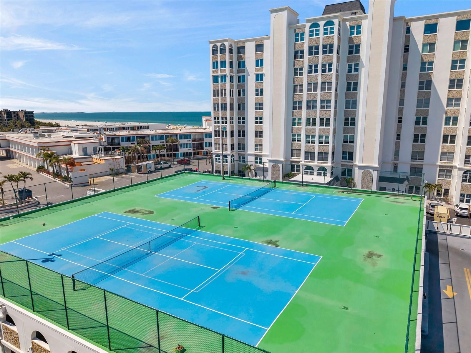 Image 44 of 63 For 4950 Gulf Boulevard 509
