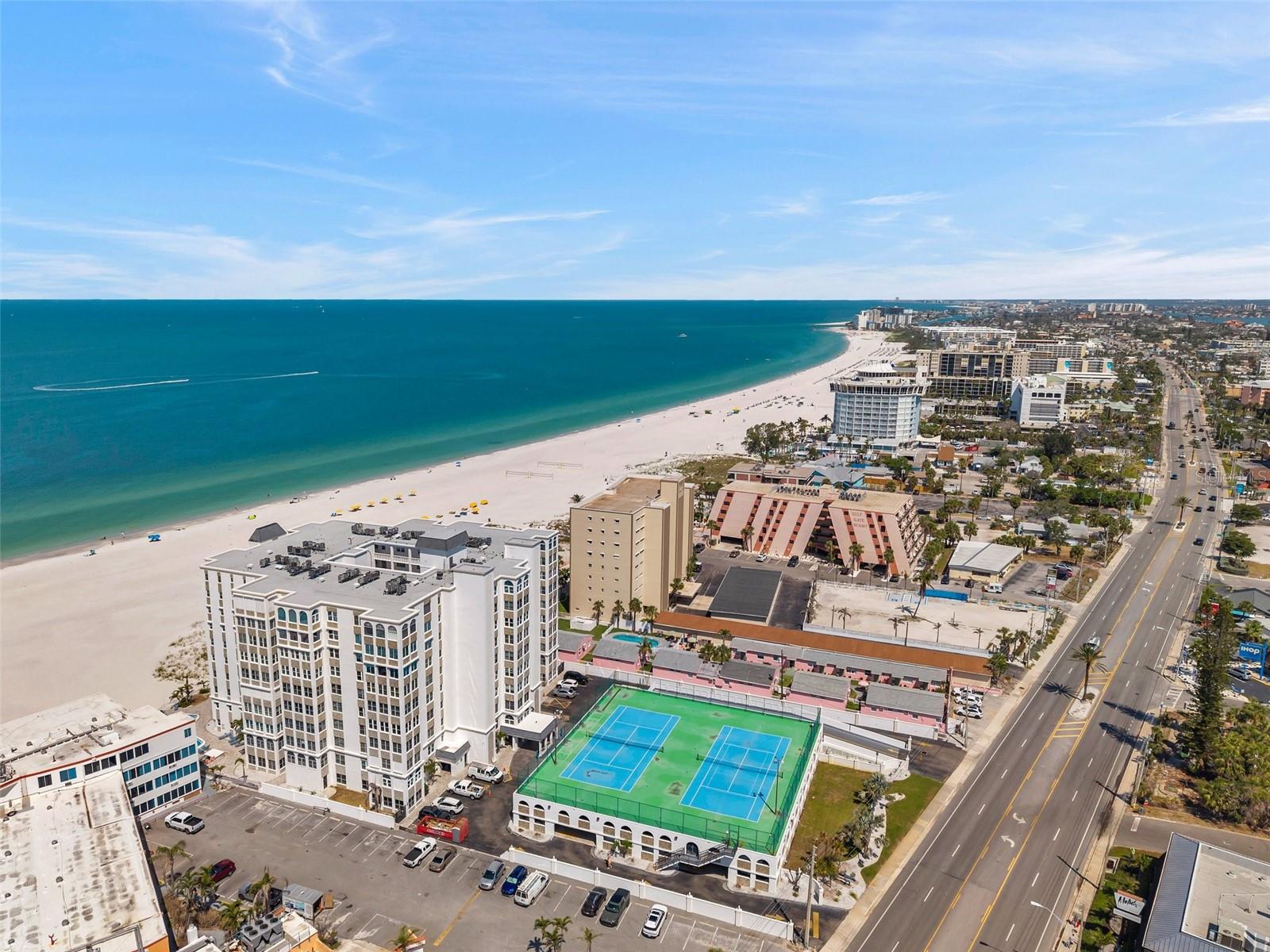 Image 49 of 63 For 4950 Gulf Boulevard 509