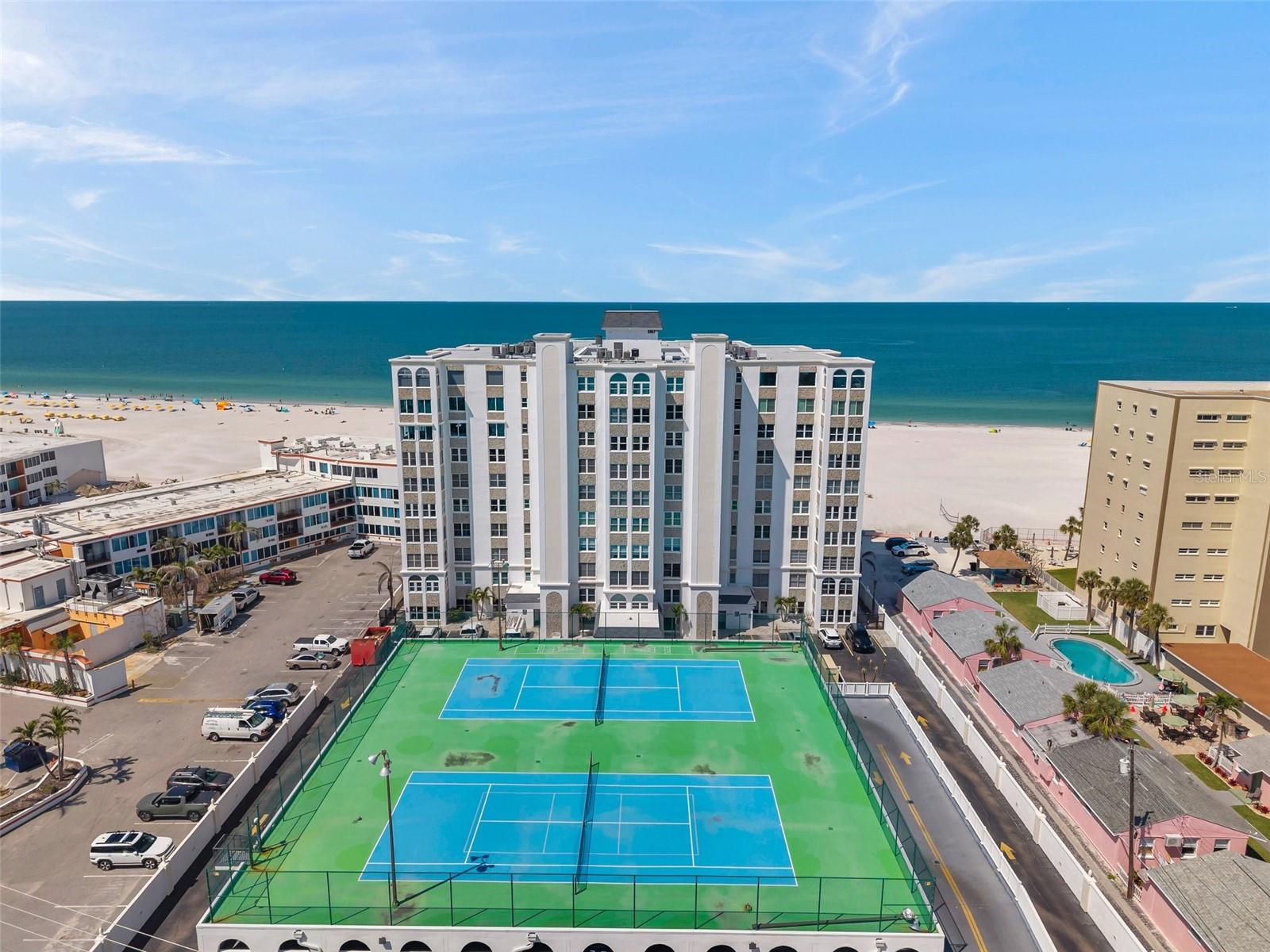 Image 52 of 63 For 4950 Gulf Boulevard 509