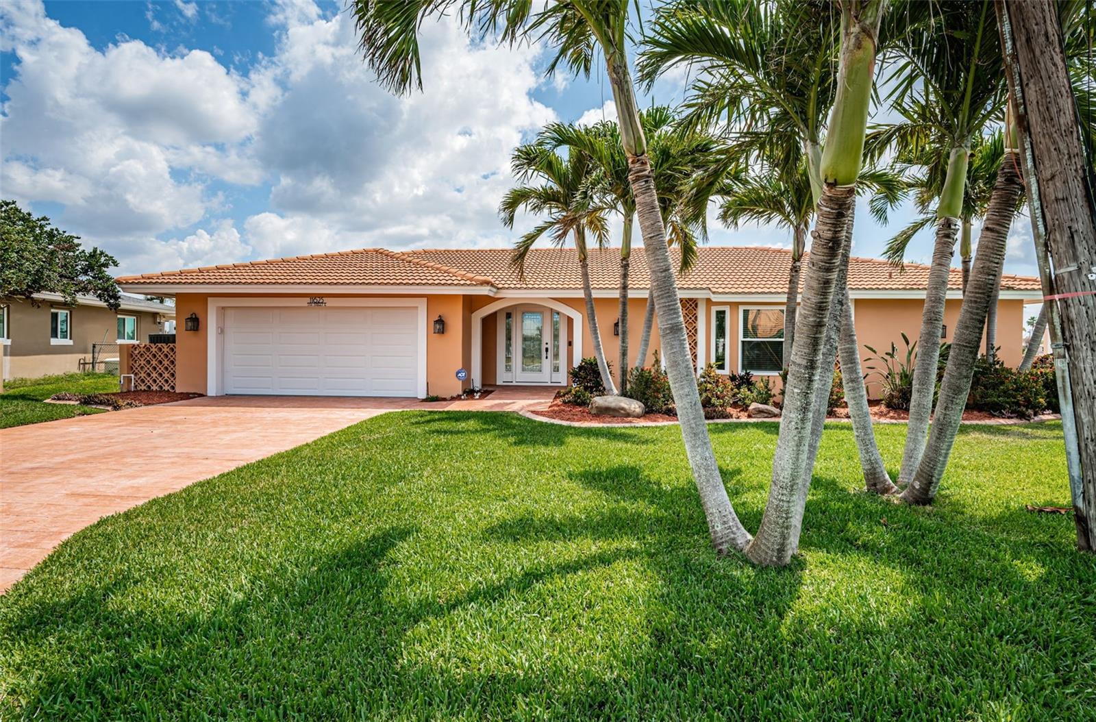 Image 2 of 40 For 11625 5th Street E