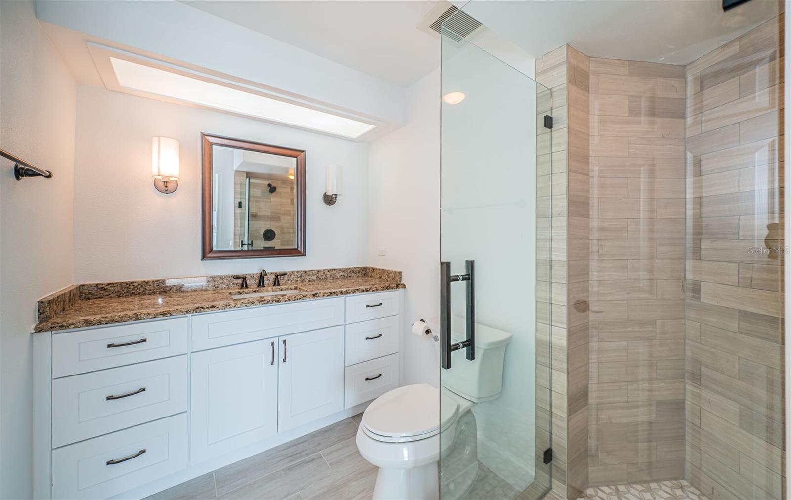 Image 25 of 40 For 11625 5th Street E