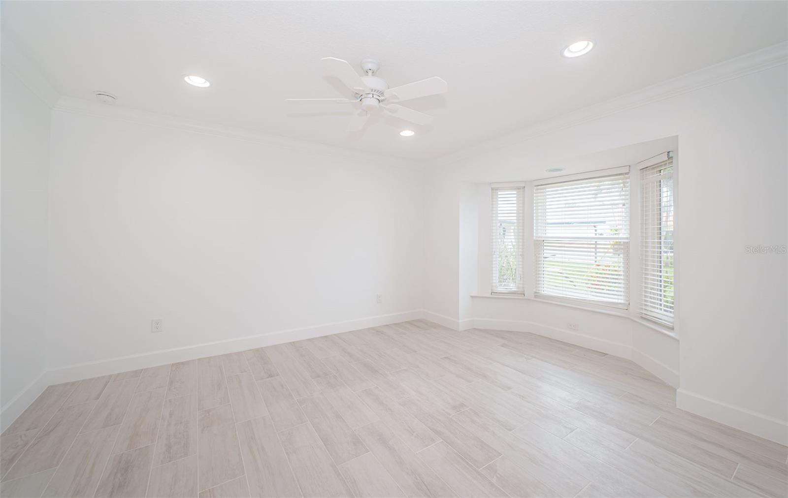 Image 26 of 40 For 11625 5th Street E