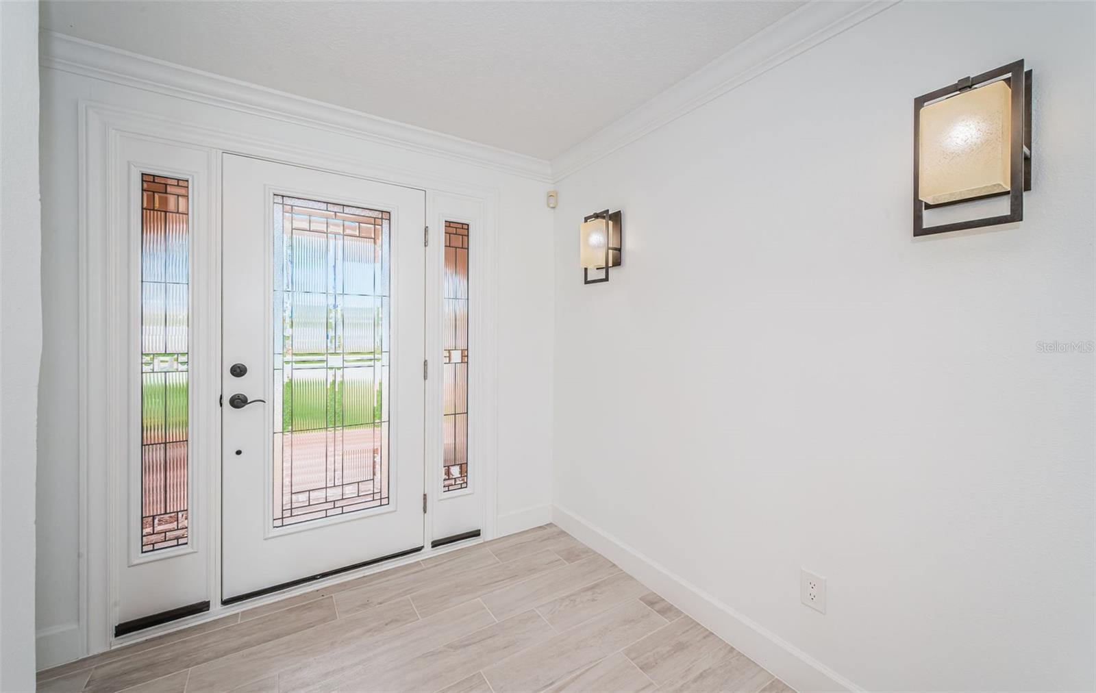 Image 6 of 40 For 11625 5th Street E