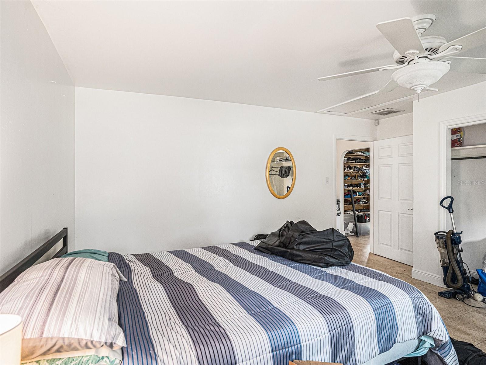 Image 11 of 21 For 1106 Hiawatha Street