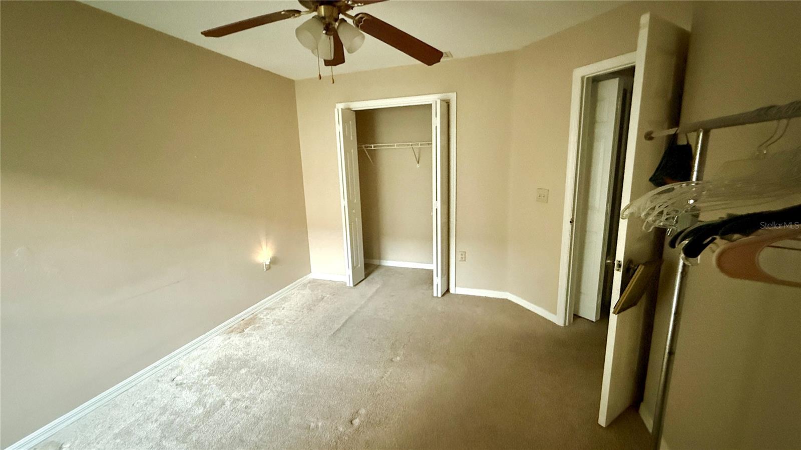 Image 4 of 13 For 1510 Sakonnet Court