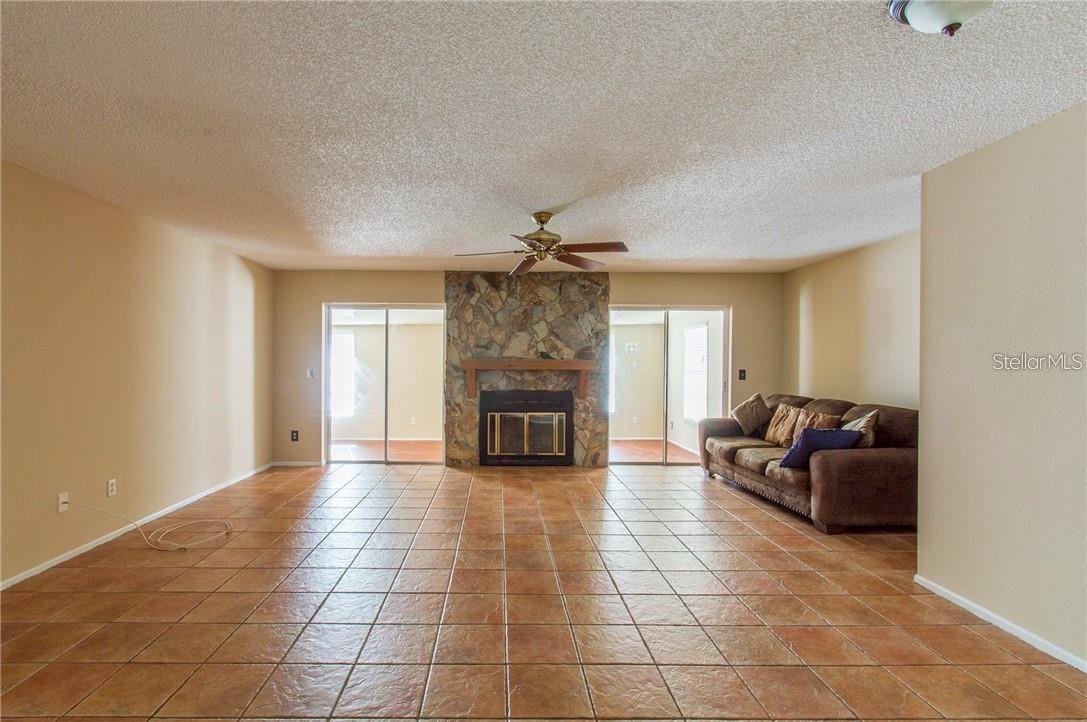 Image 2 of 16 For 1021 Breeze Drive