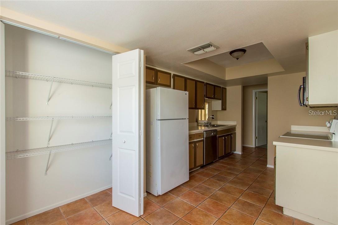 Image 5 of 16 For 1021 Breeze Drive