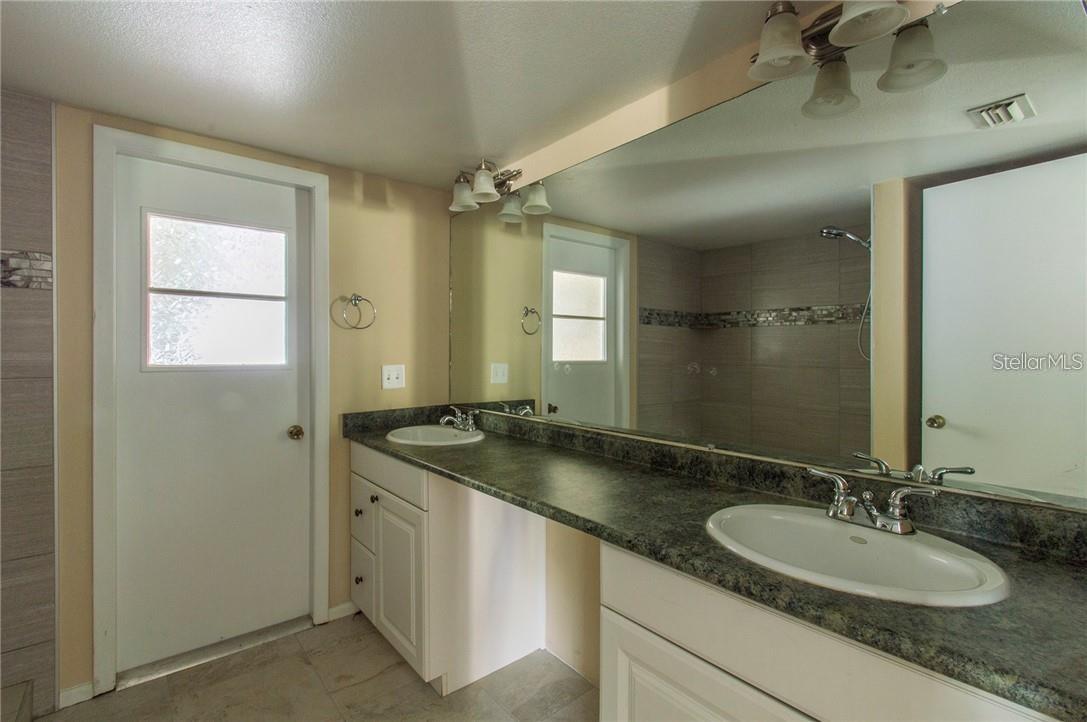 Image 8 of 16 For 1021 Breeze Drive