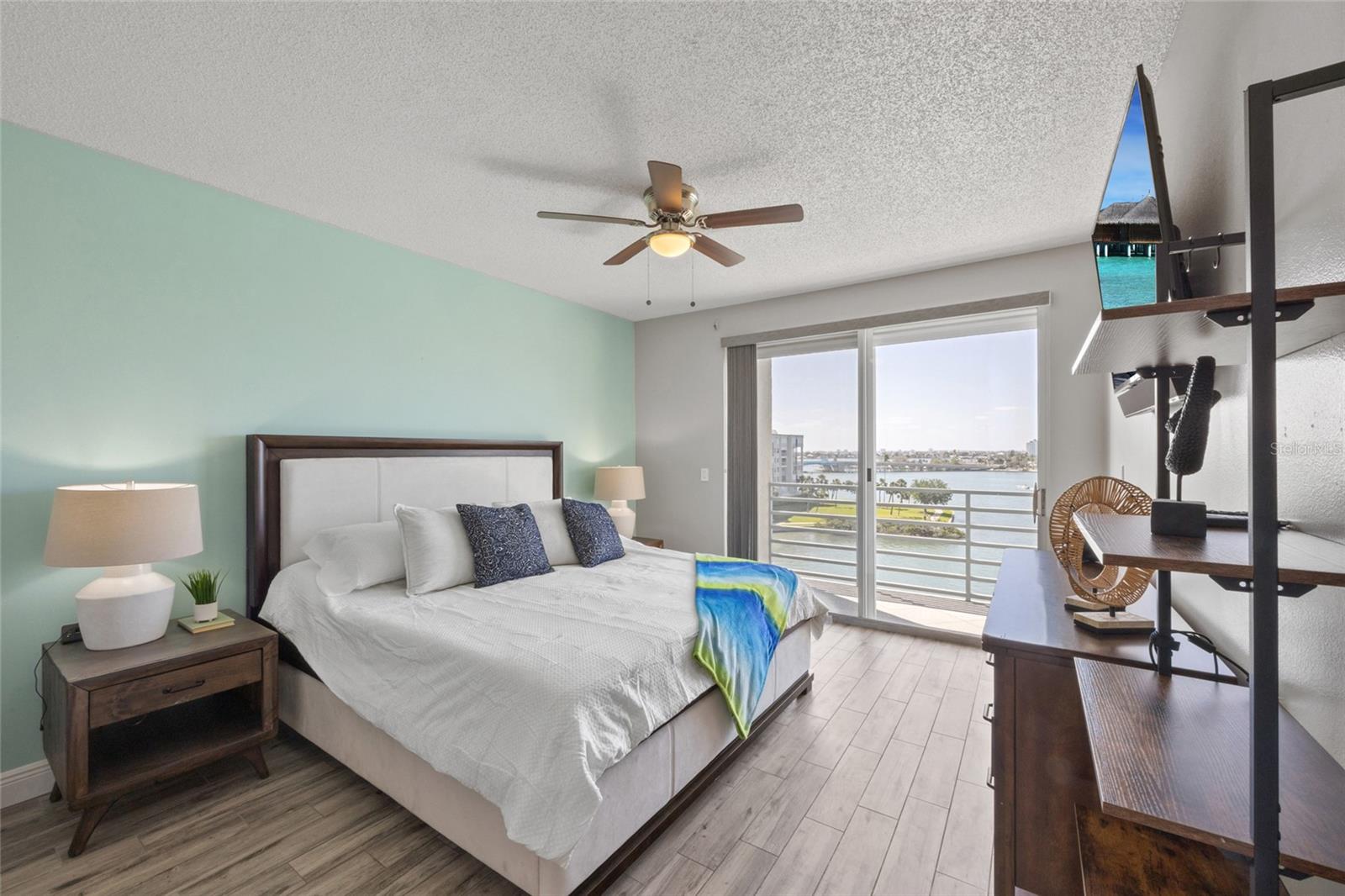 Image 26 of 41 For 7912 Sailboat Key Boulevard S 508