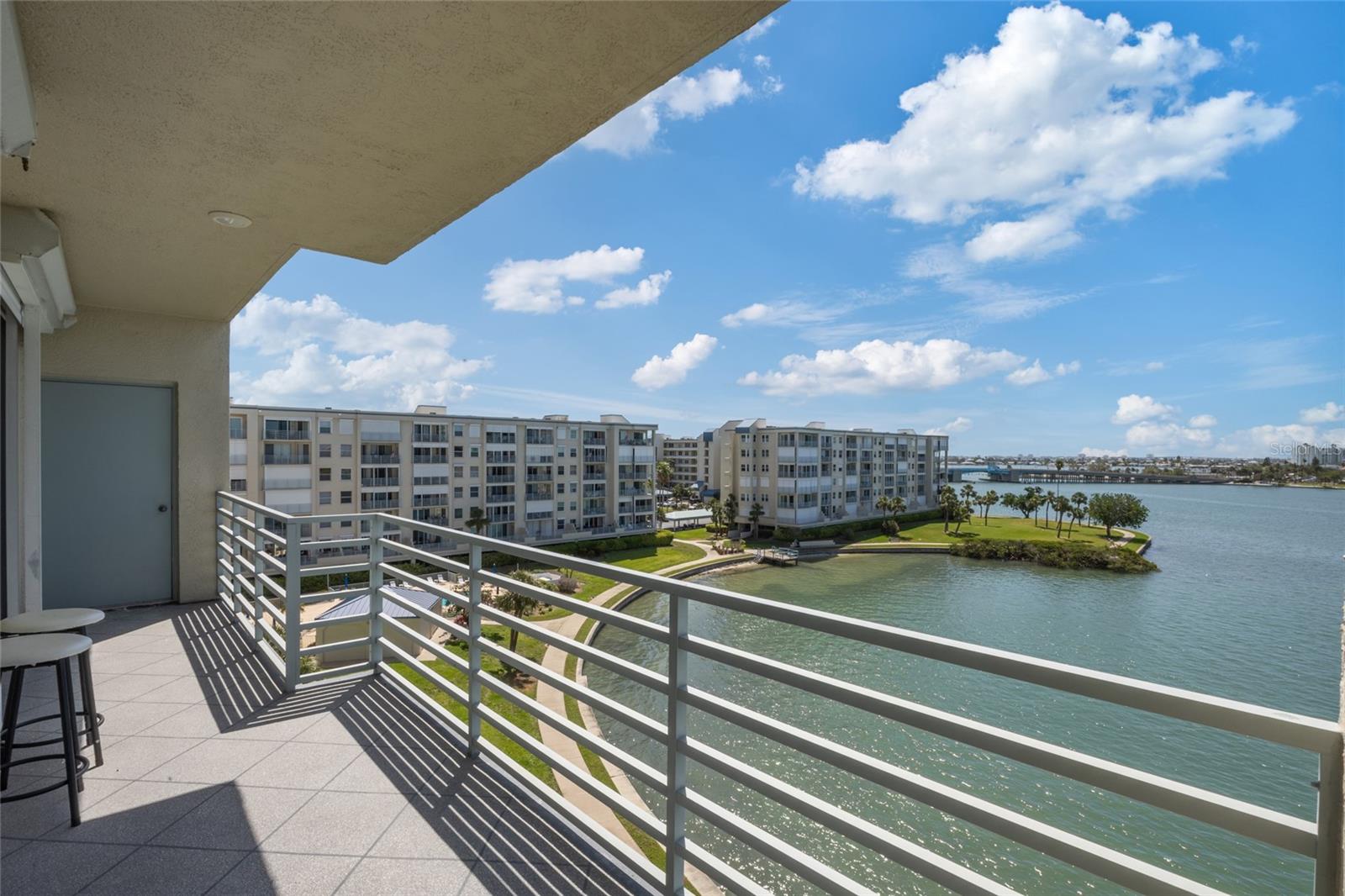 Image 3 of 41 For 7912 Sailboat Key Boulevard S 508
