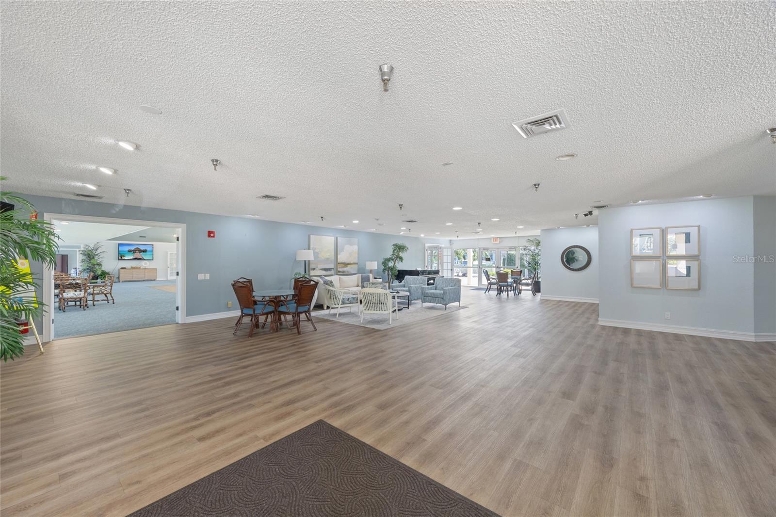 Image 33 of 41 For 7912 Sailboat Key Boulevard S 508
