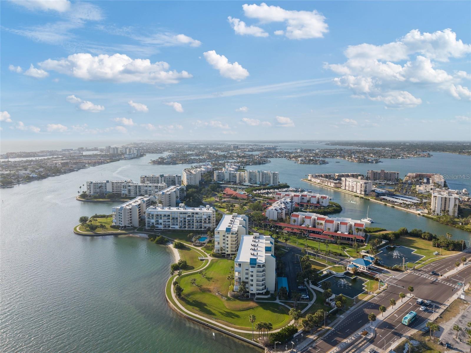 Image 37 of 41 For 7912 Sailboat Key Boulevard S 508
