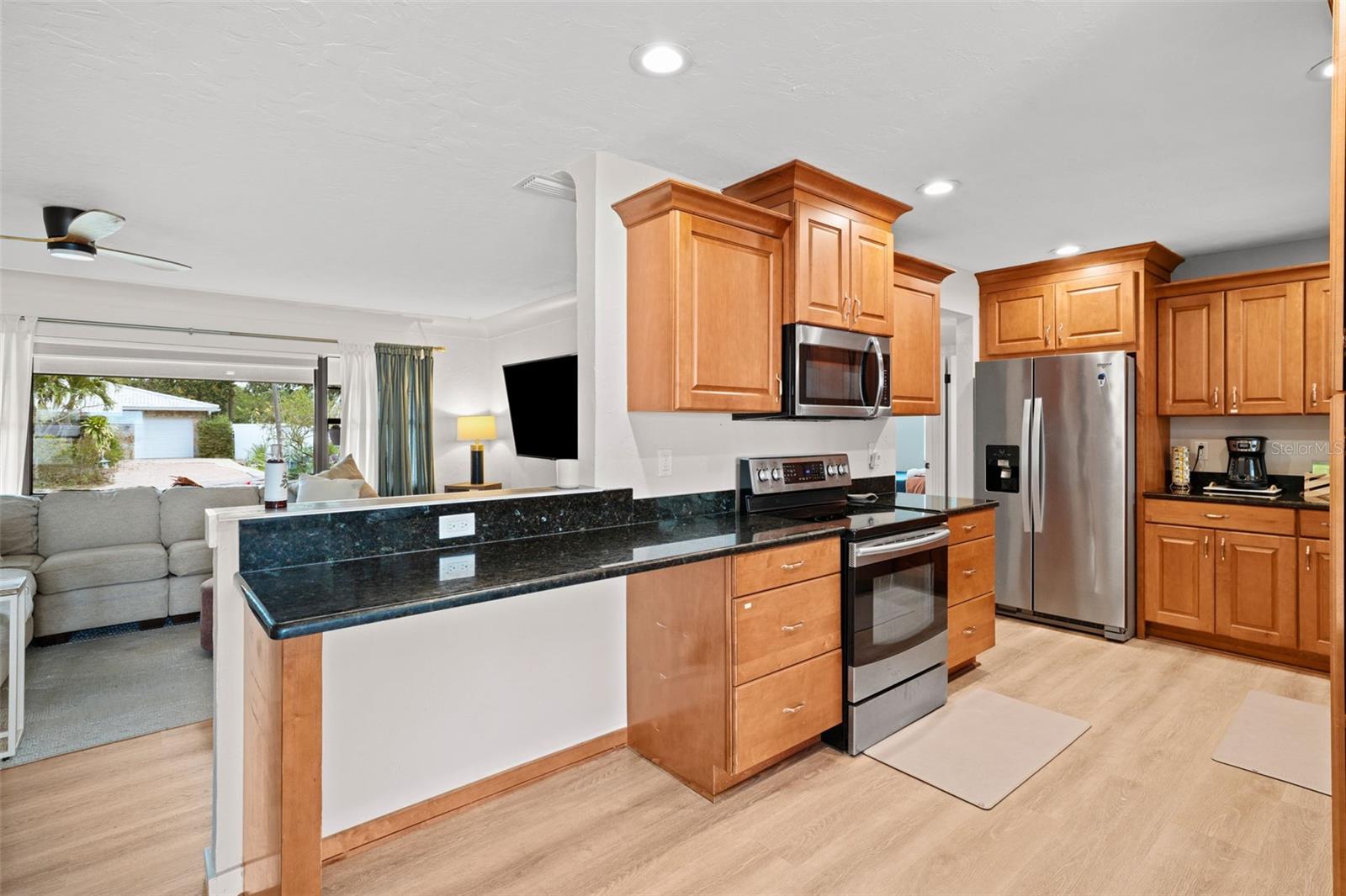 Image 14 of 38 For 2250 64th Street N