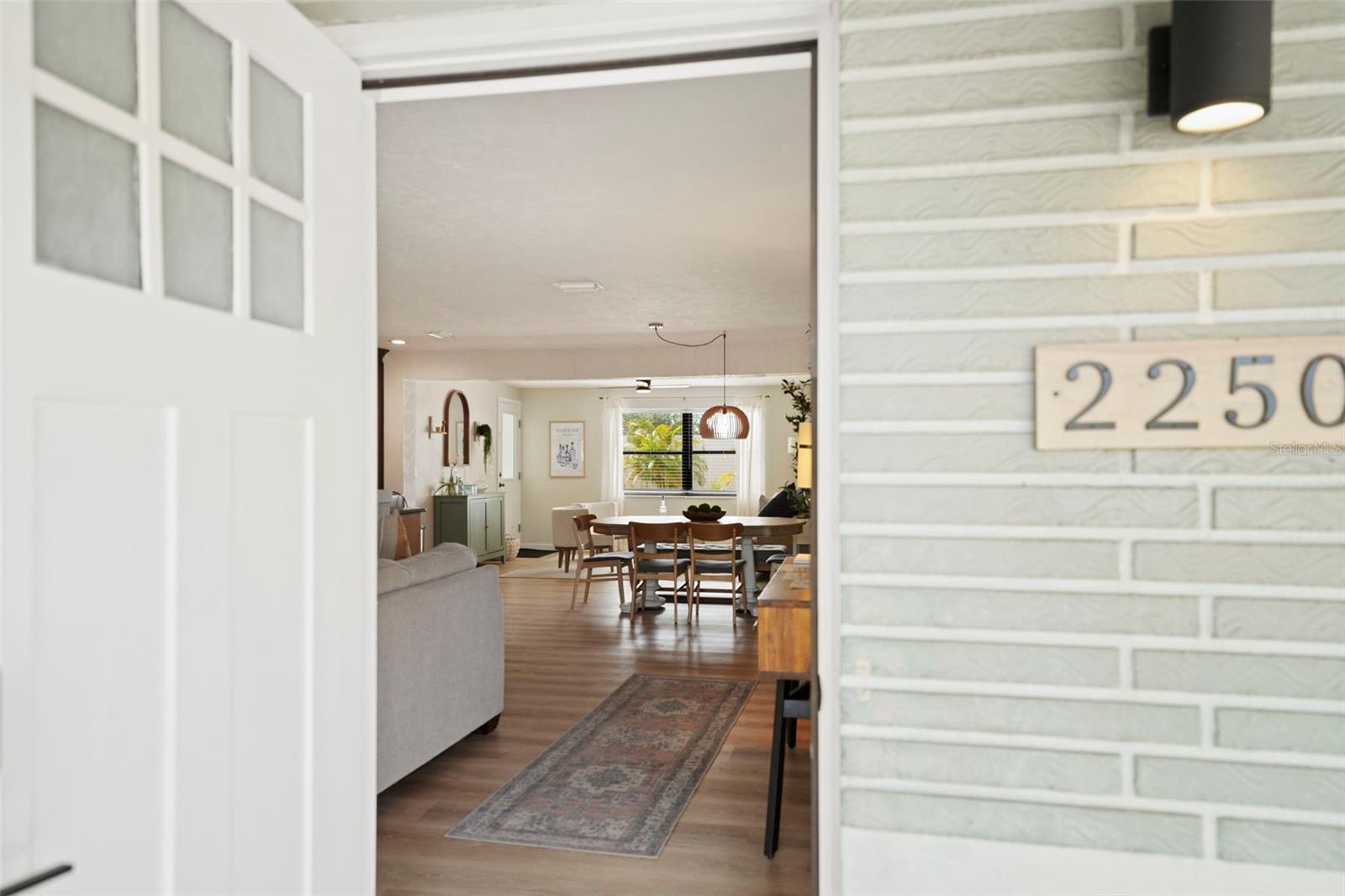 Image 3 of 38 For 2250 64th Street N