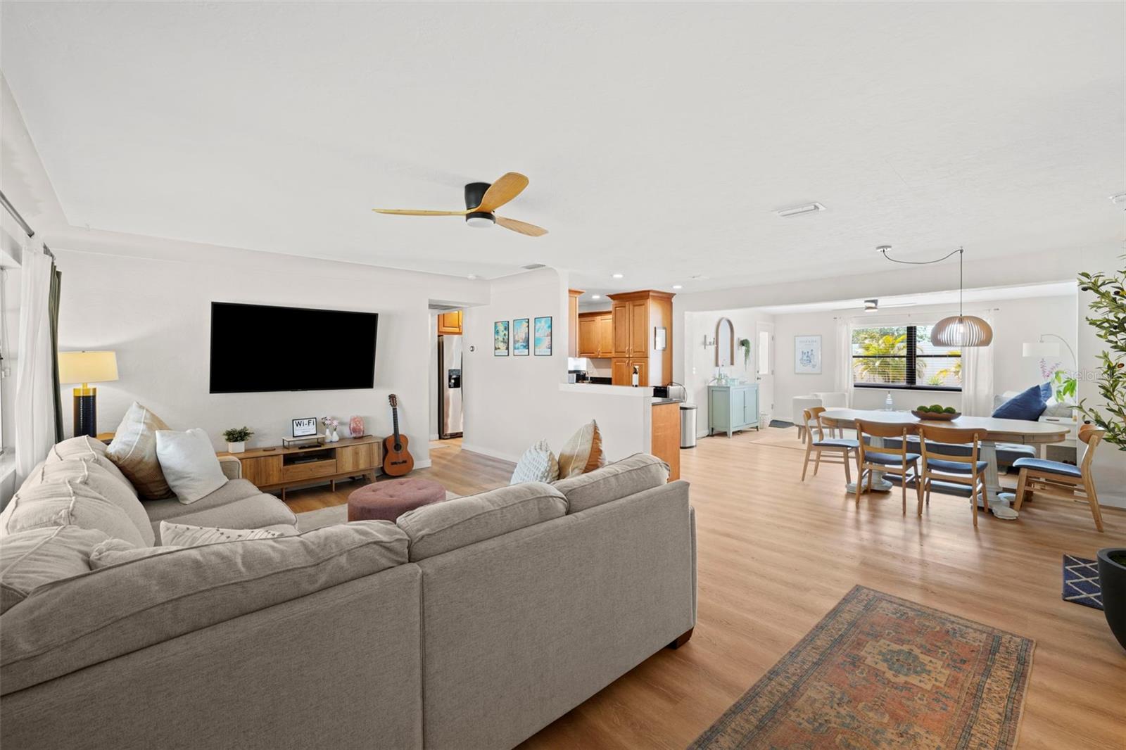 Image 4 of 38 For 2250 64th Street N