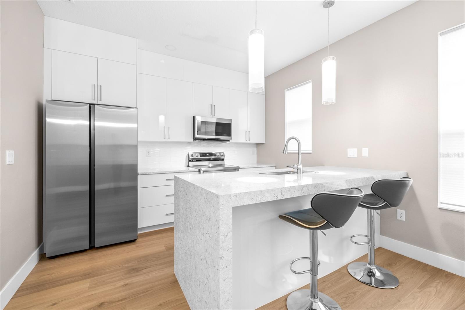 Listing photo id 21 for 2547 Lexington Oak Drive