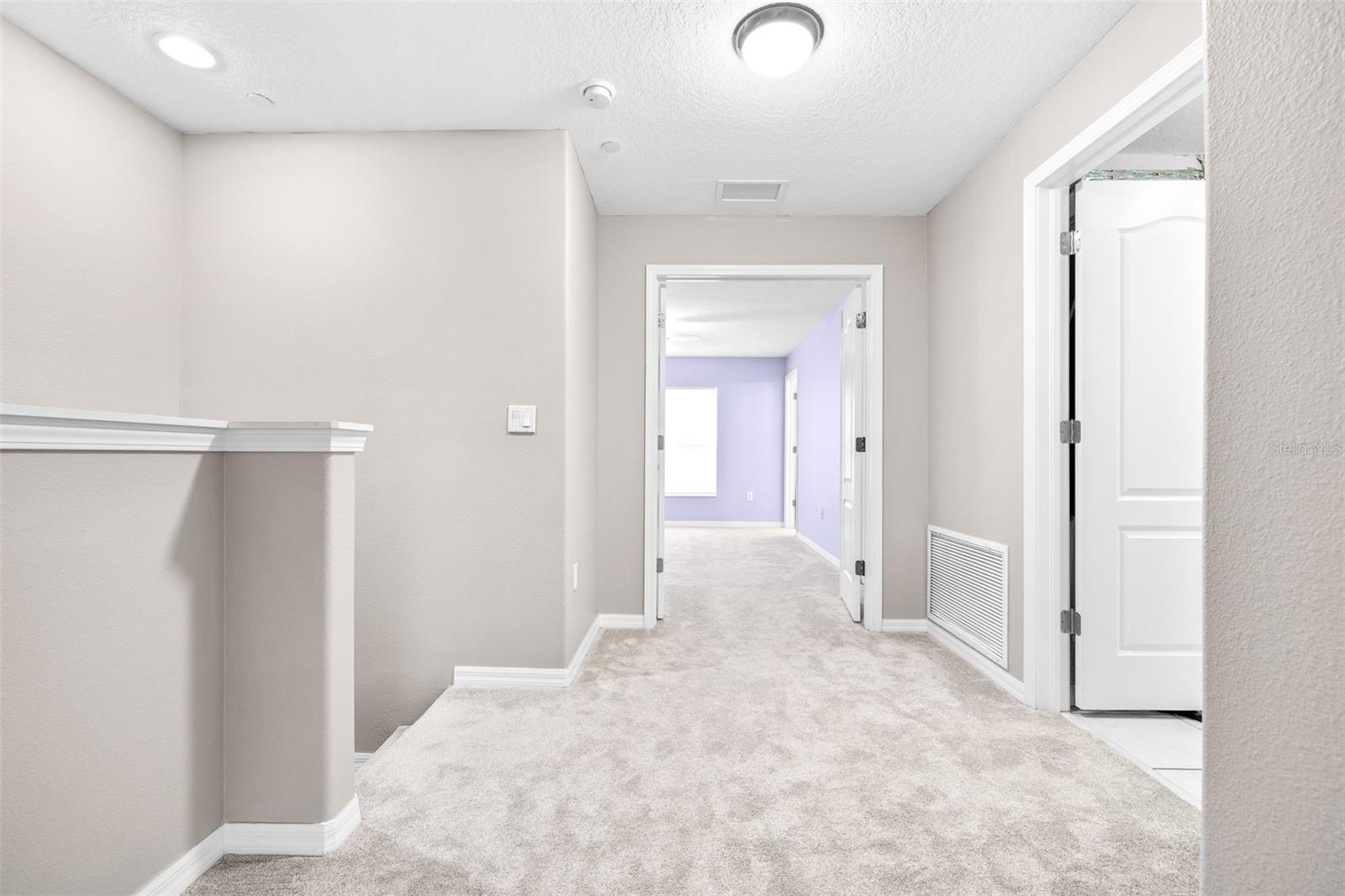 Listing photo id 33 for 2547 Lexington Oak Drive