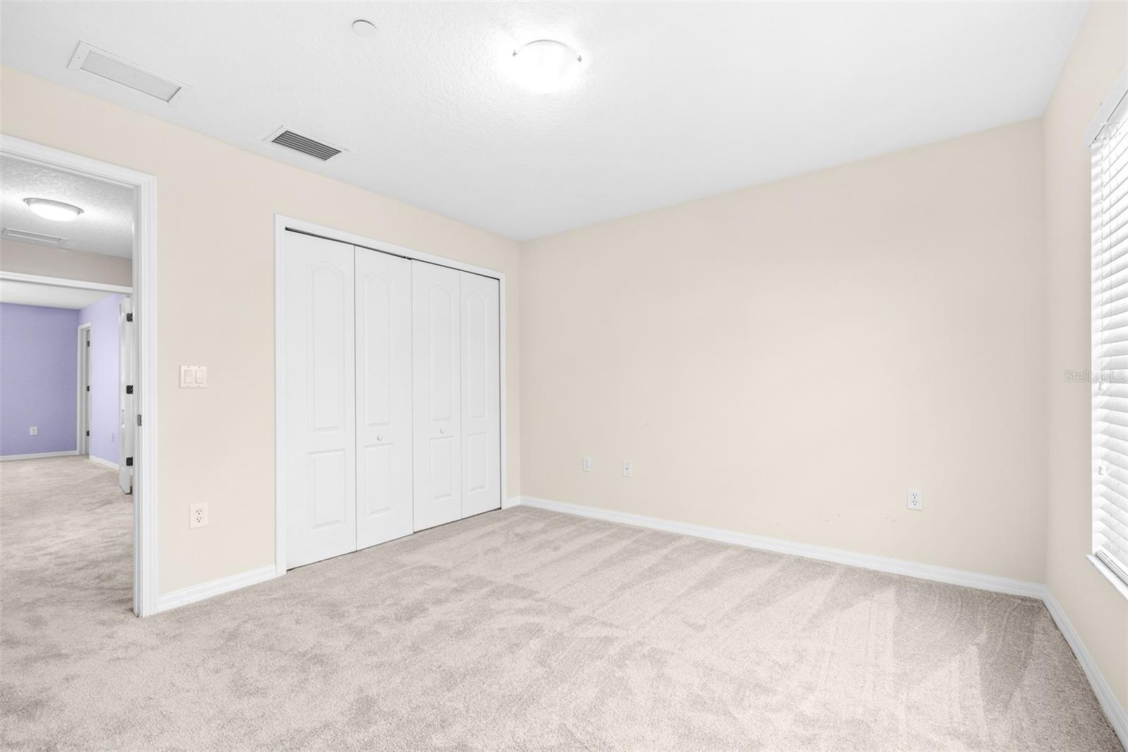 Listing photo id 44 for 2547 Lexington Oak Drive