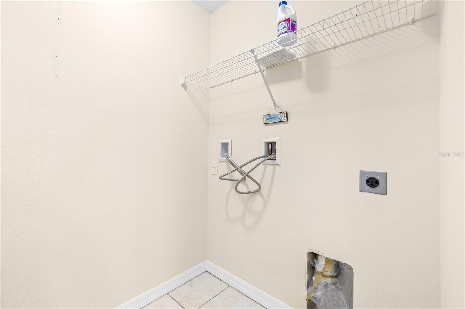 Listing photo id 49 for 2547 Lexington Oak Drive