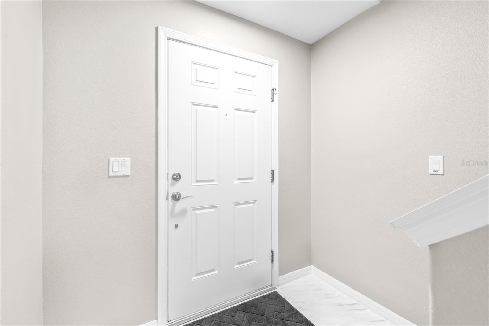 Listing photo id 4 for 2547 Lexington Oak Drive