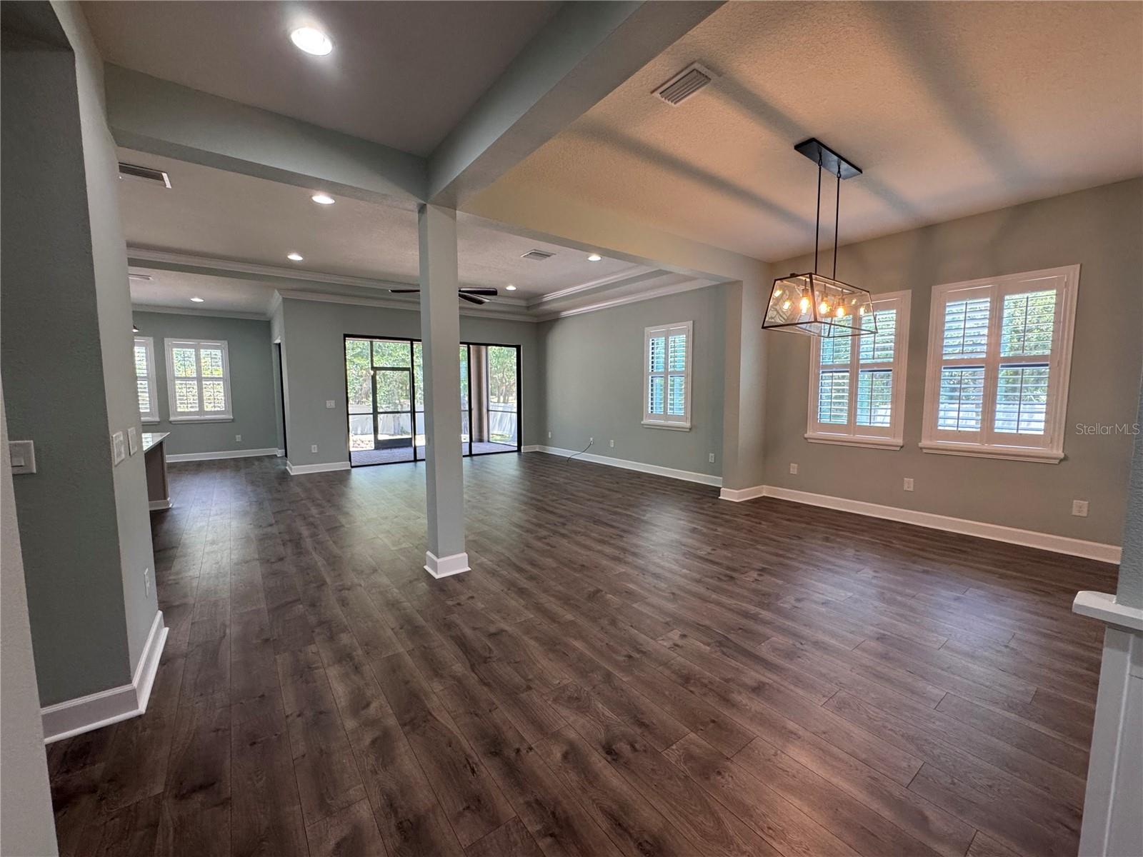 Image 11 of 44 For 7861 Marsh Pointe Drive