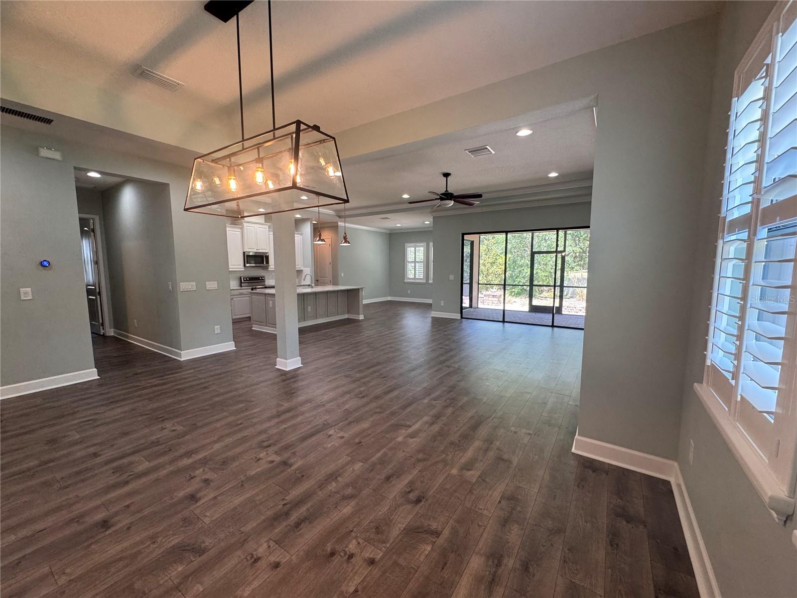 Image 16 of 44 For 7861 Marsh Pointe Drive